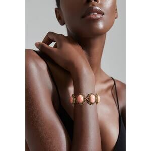 Vintage Gold Tone Coral Cabochon Link Bracelet 7.5 Inch